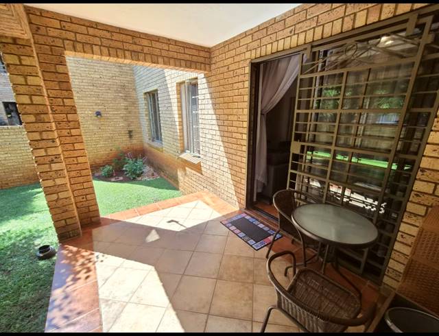 2 BEDROOM SECTIONAL TITLE FOR SALE IN BOARDWALK VILLAS